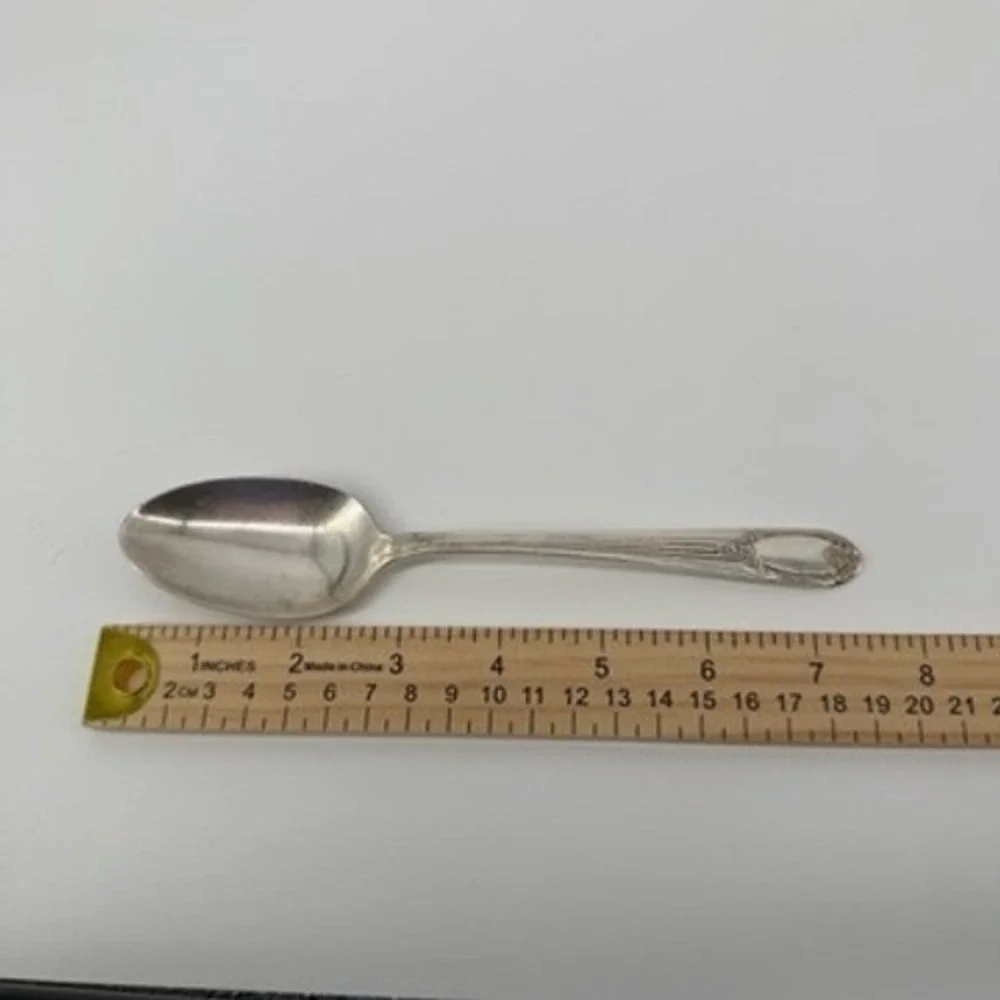 Rogers & Bros Garland Rapture‎ Silver Plated Soup Spoon Vintage 7.5 Inch
